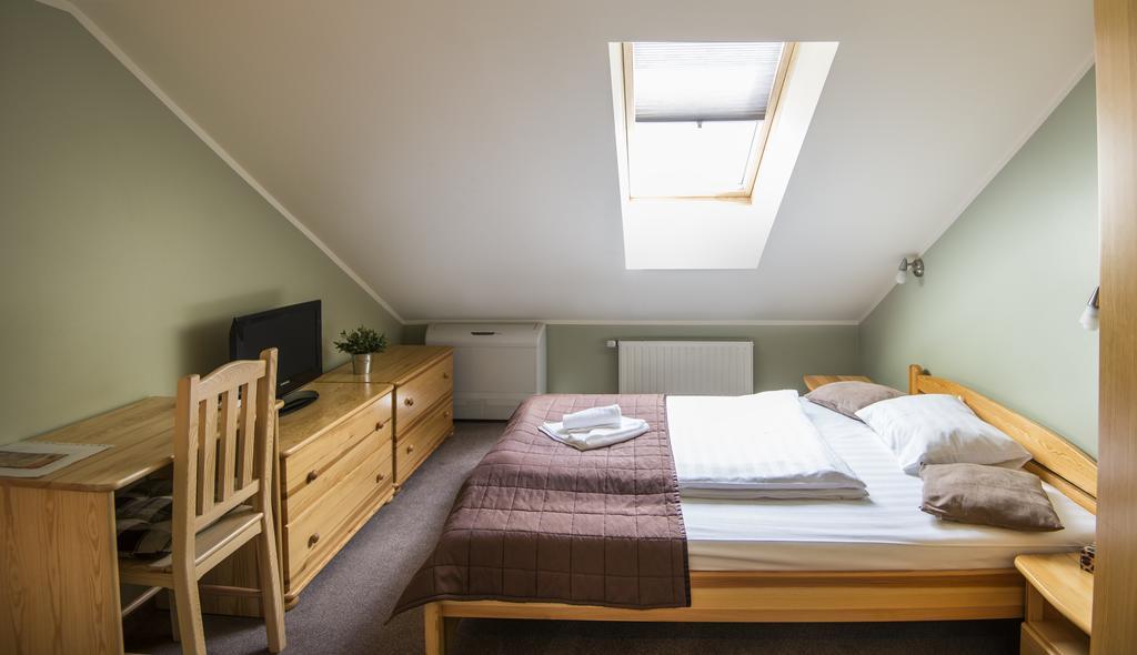 H31 Aparthotel Poznań Rum bild