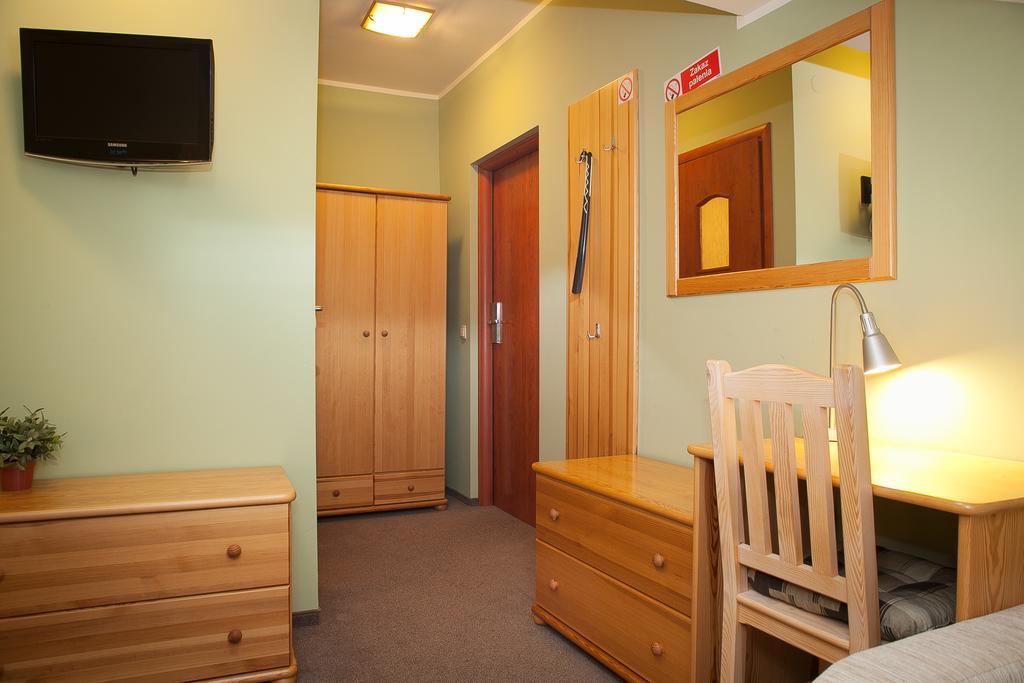 H31 Aparthotel Poznań Exteriör bild