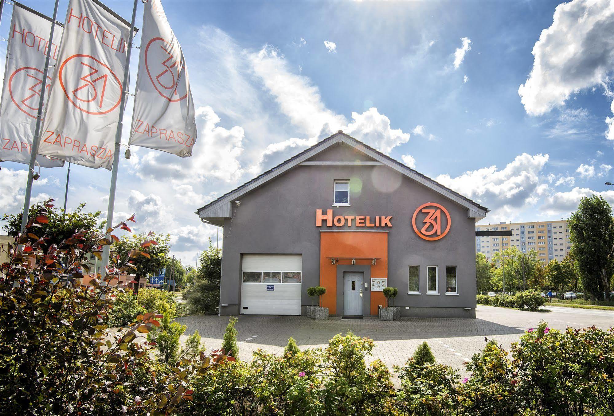 H31 Aparthotel Poznań Exteriör bild