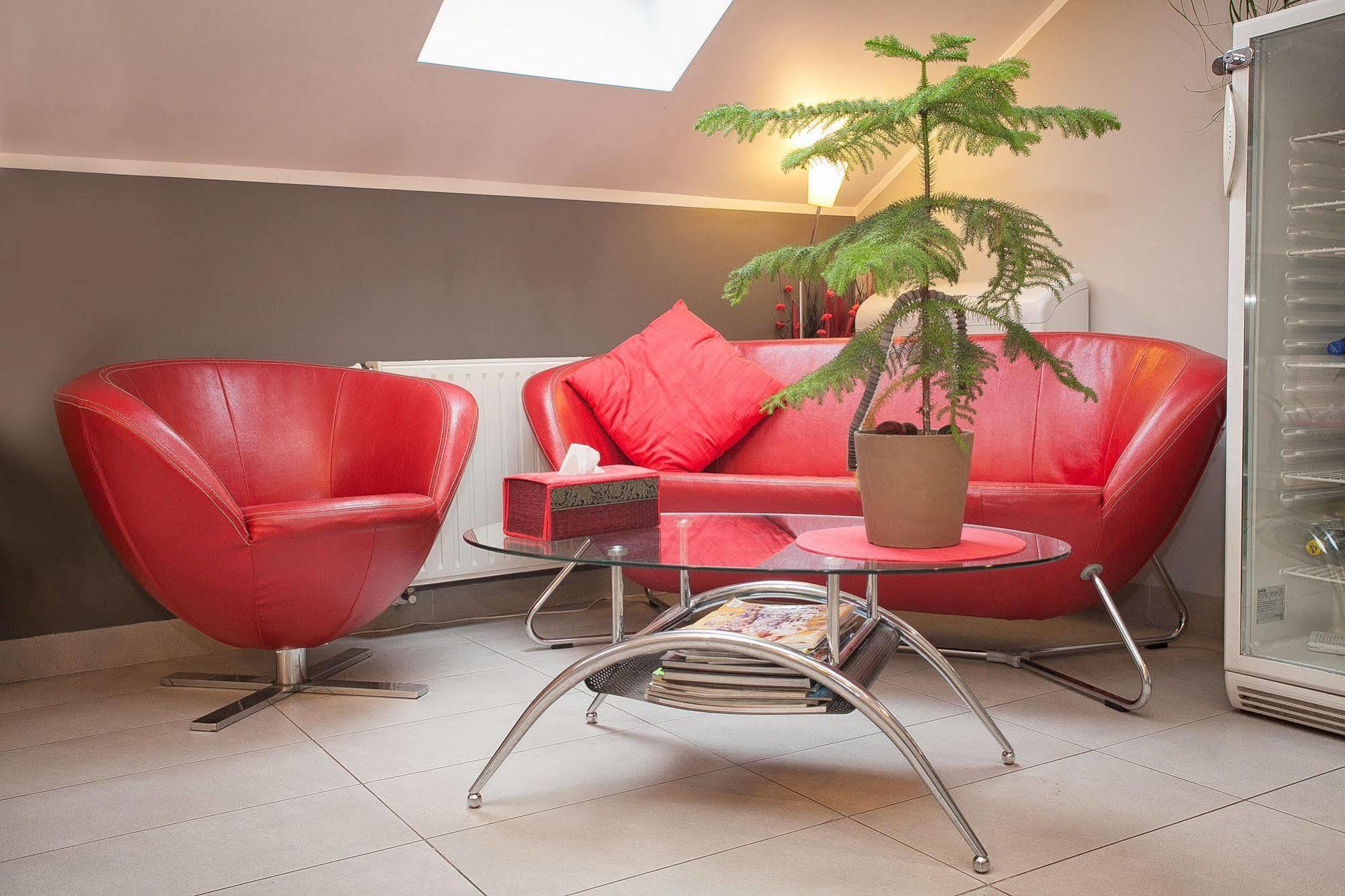 H31 Aparthotel Poznań Exteriör bild