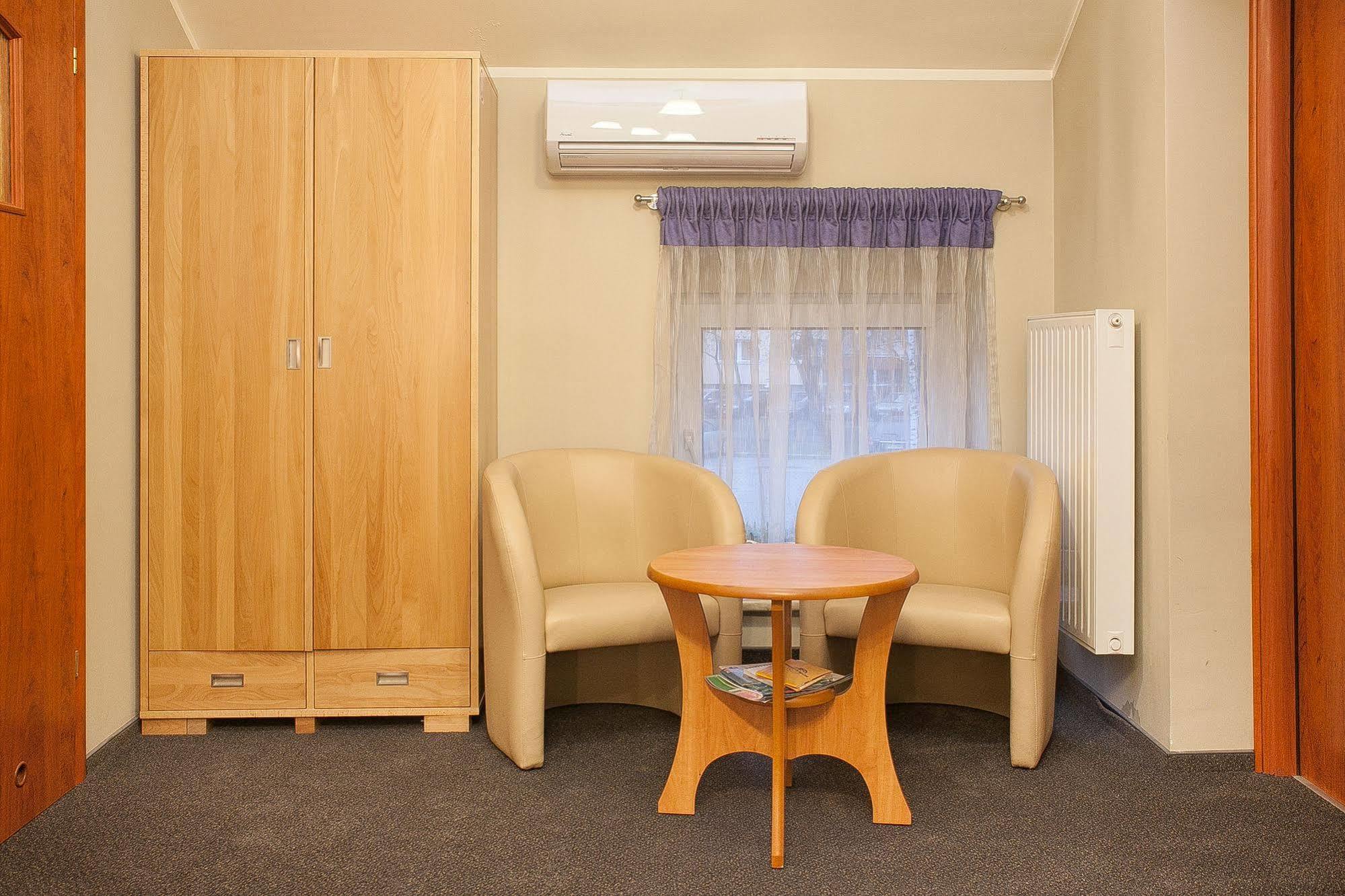 H31 Aparthotel Poznań Exteriör bild