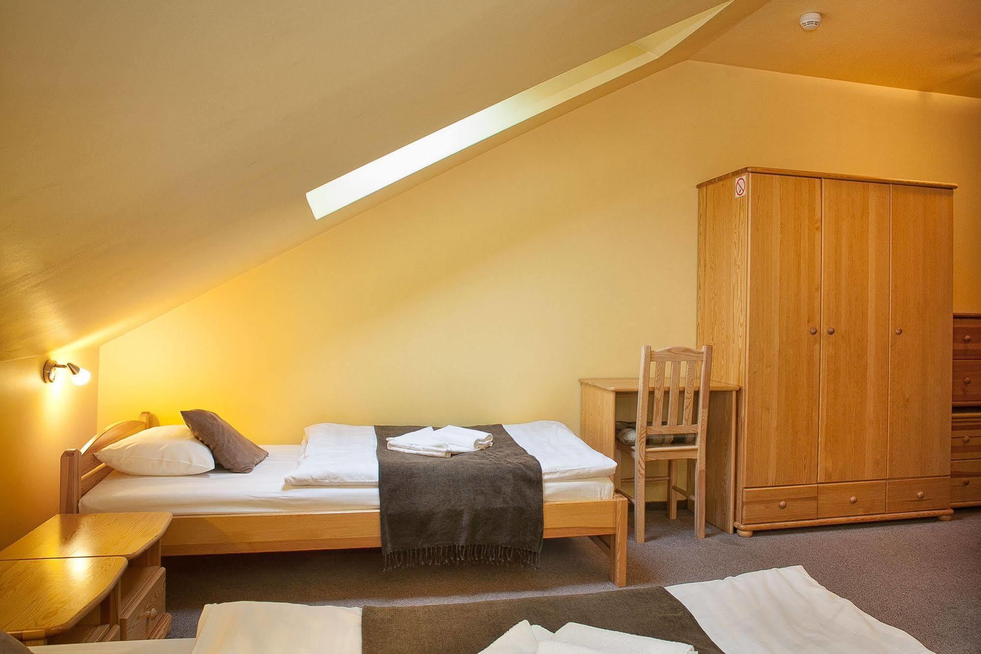 H31 Aparthotel Poznań Exteriör bild
